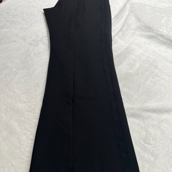 Banana Republic Crop Flare Everywhere Ponte Pant in in Black - Picture 4 of 7